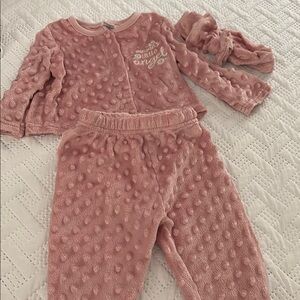 Le Top Pink Velour Pajama Set Cozy and Elegant